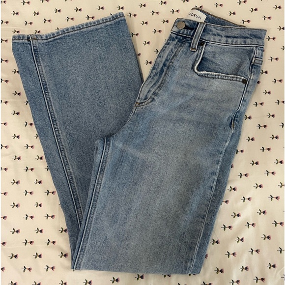 Aritzia Denim Forum The Twiggy High Rise Flare 28L - Picture 3 of 10